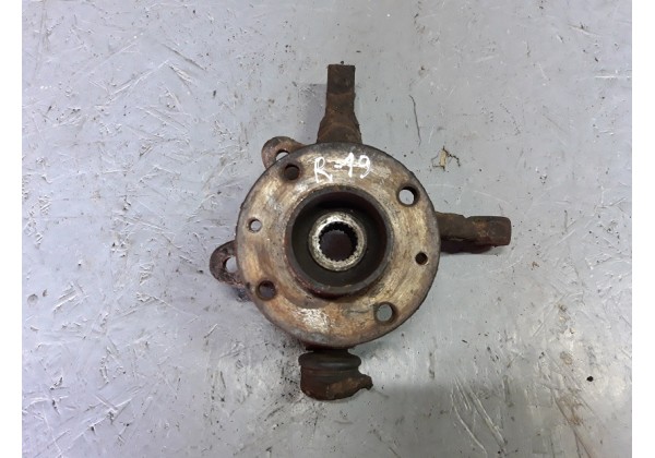 Поворотний кулак лівий, цапфа Renault 19, без ABS, 7700827247
